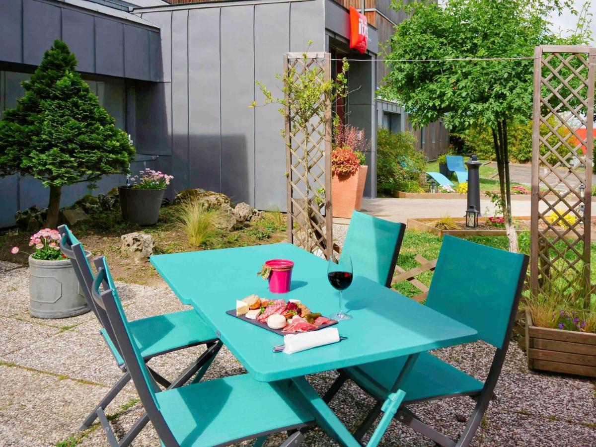 Hotel Ibis Nemours Exterior foto