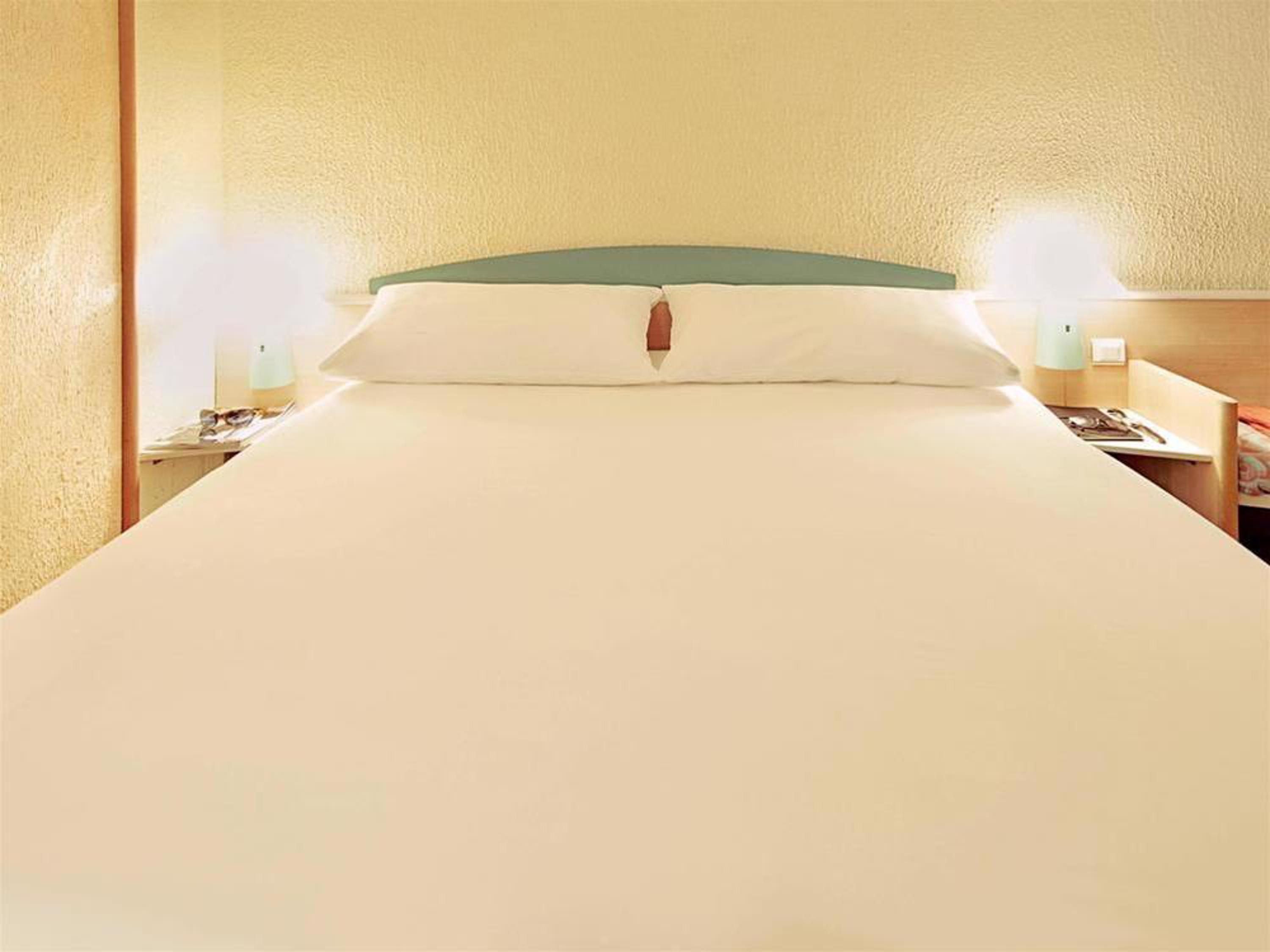 Hotel Ibis Nemours Exterior foto